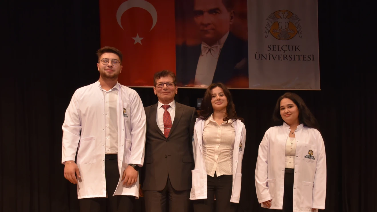 Geleceğin diş hekimleri, mesleğe ilk adımlarını attı.